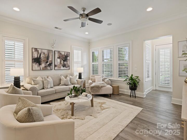 Property Photo: 5921 Tindall Park Drive NC 28210