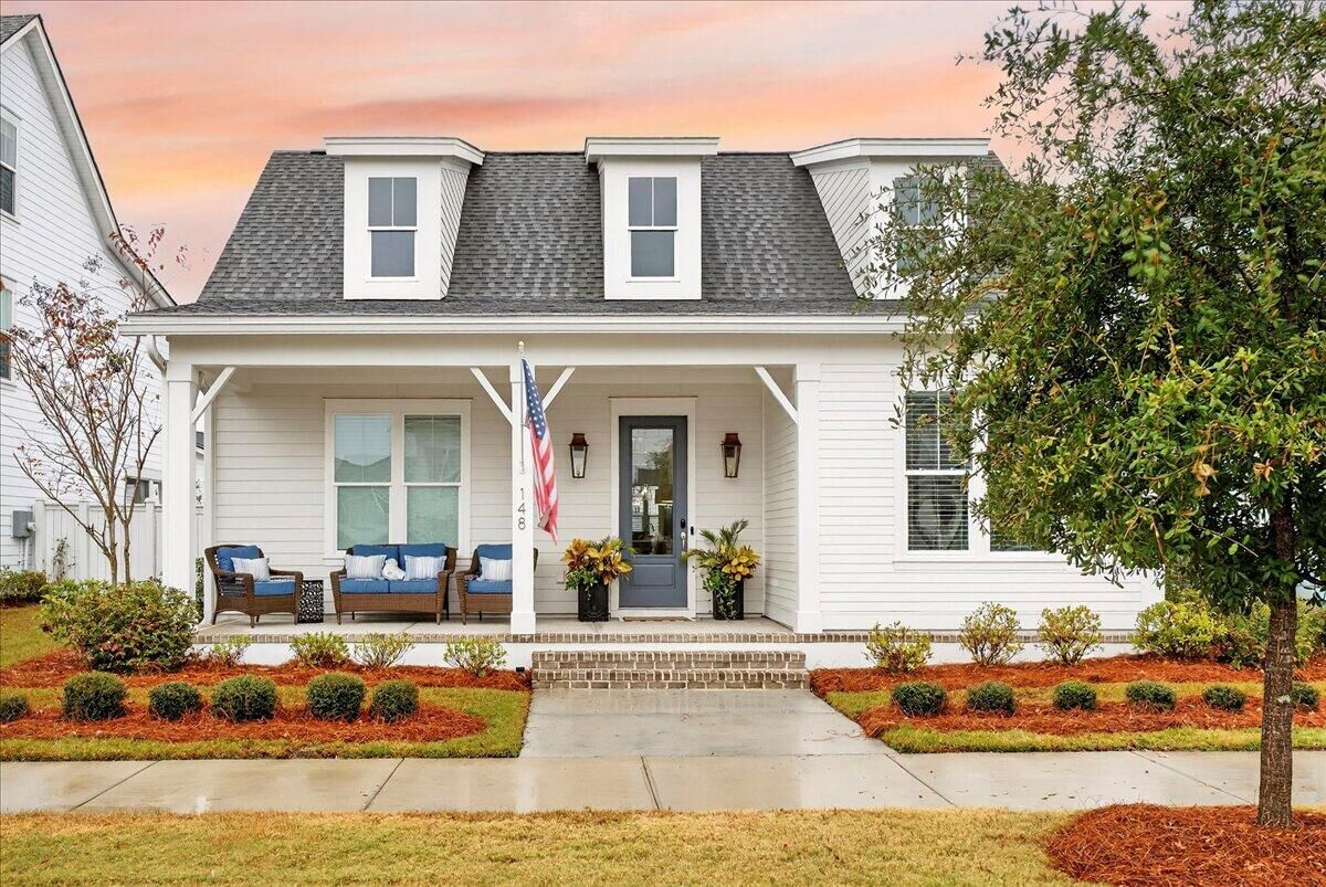 Property Photo:  148 Midtown Avenue  SC 29486 