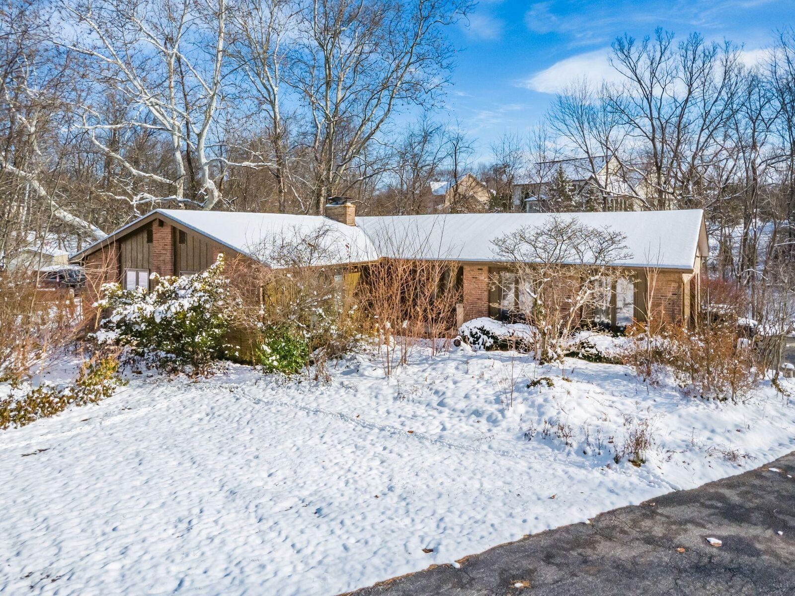 Property Photo:  9183 Indian Mound Court  OH 43147 