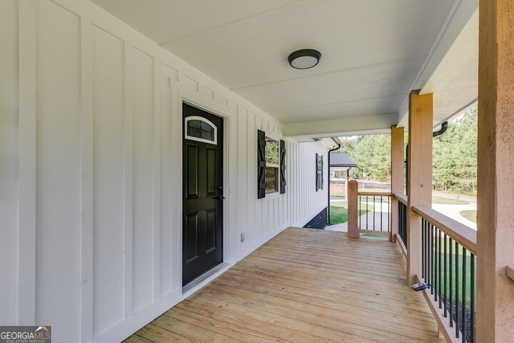 Property Photo: 103 Tiffany Drive GA 30217