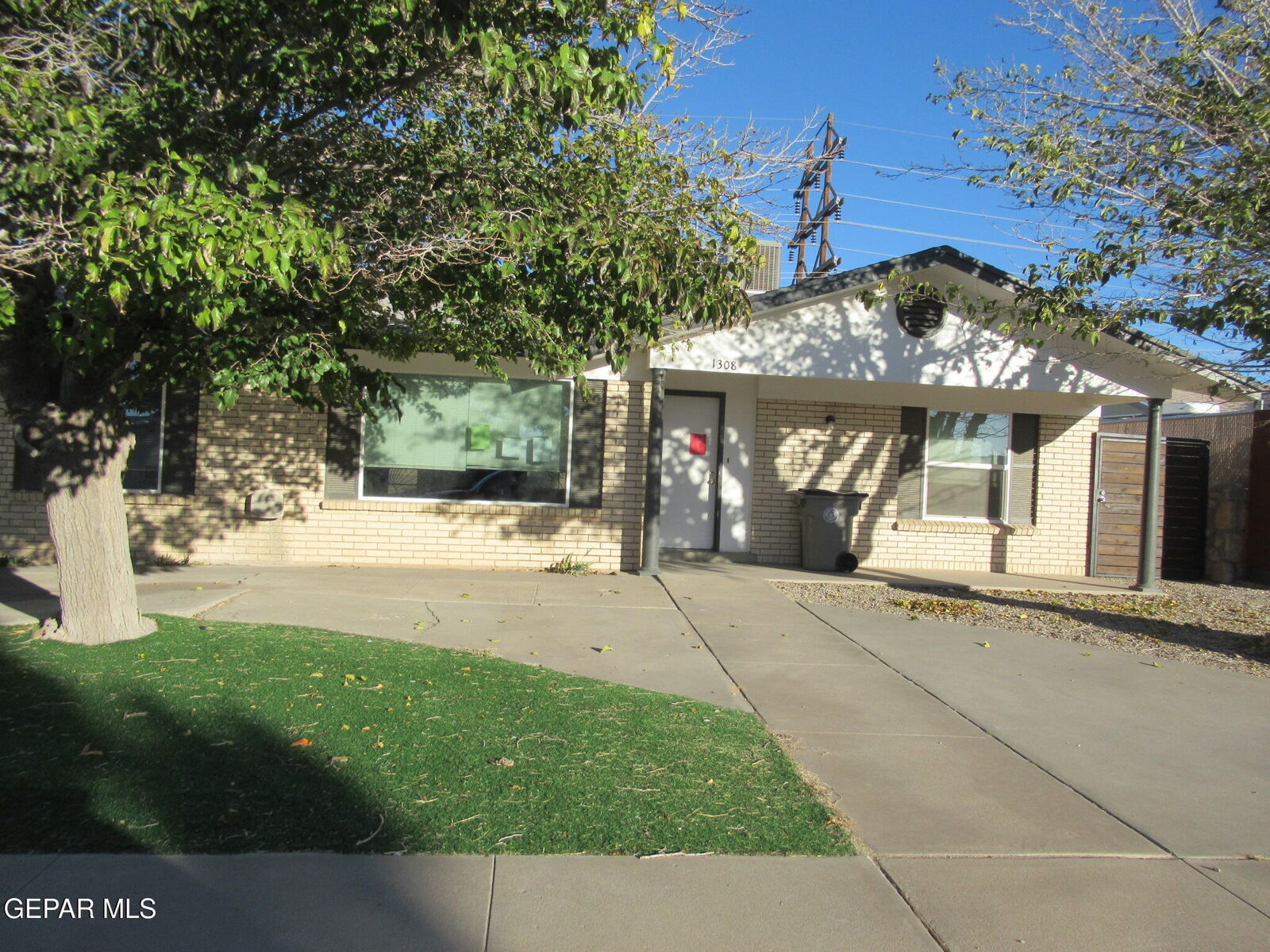 Property Photo: 1308 Backus Street TX 79925