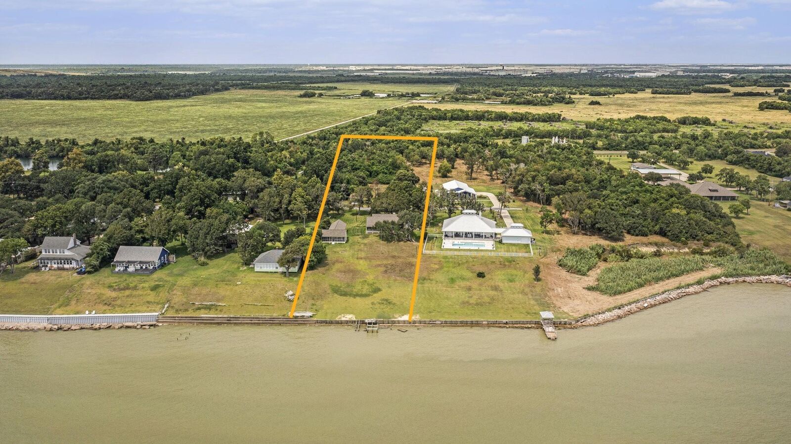 Property Photo:  7414 Ocean Drive  TX 77523 