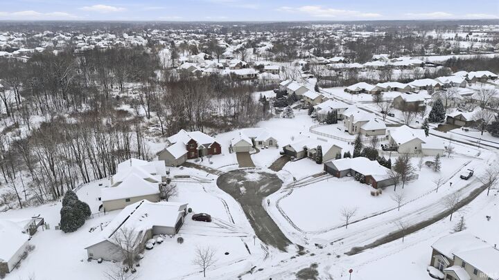 Property Photo:  13611 Split Rock Cove  IN 46845-9133 