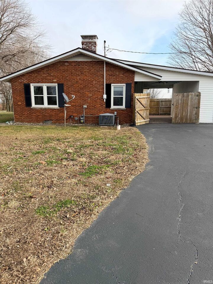 Property Photo:  7725 Shireman Road  IN 47633 