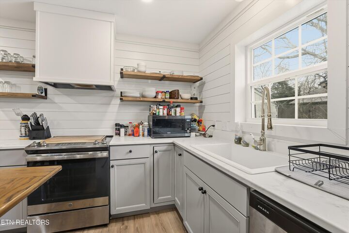 Property Photo:  117 Love Drive  TN 37748 