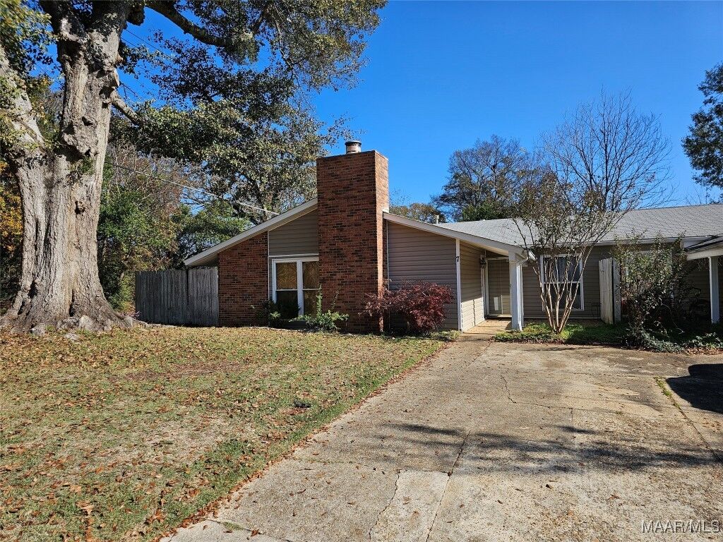 Property Photo:  7 Crestwood Court  AL 36054 