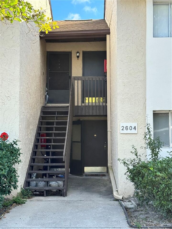 Property Photo: 2604 Hidden Lake Drive N 2604B FL 34237