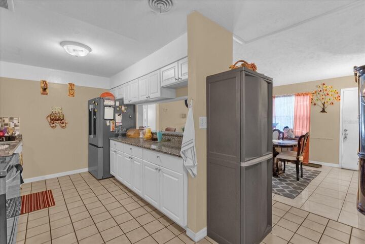 Property Photo:  3620 Westgate Road  FL 32808 