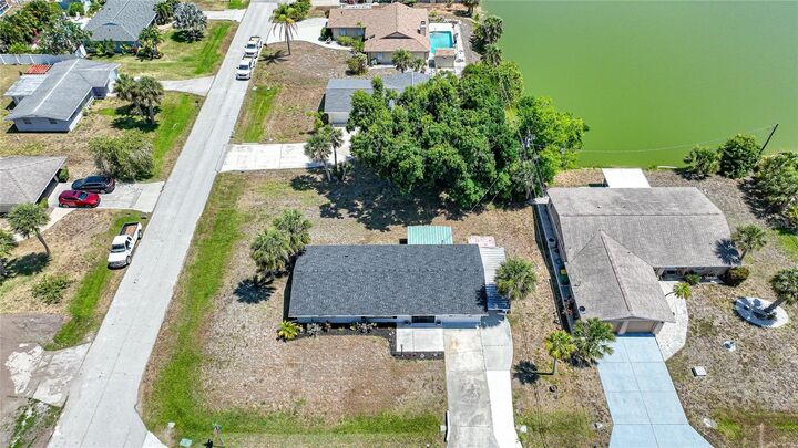 Property Photo:  1730 Bluebird Lane  FL 34224 