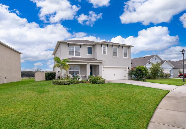 Property Photo: 816 Brooklet Drive FL 33837