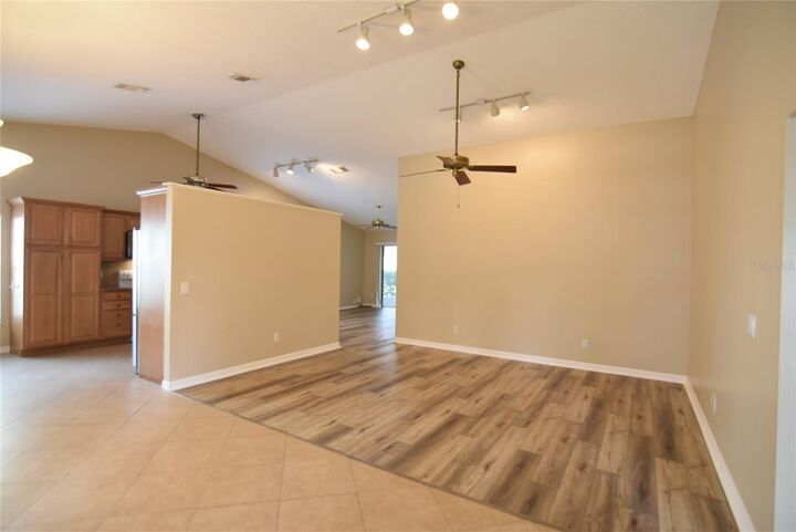 Property Photo:  1099 McKinnon Avenue  FL 32765 