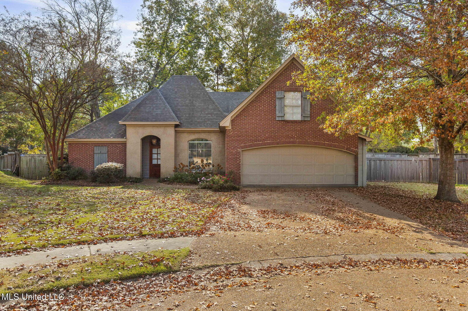 Property Photo: 100 Savoy Park MS 39110