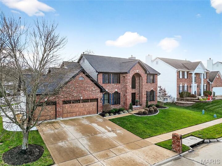 Property Photo:  530 Eaglesridge Drive  MO 63021 