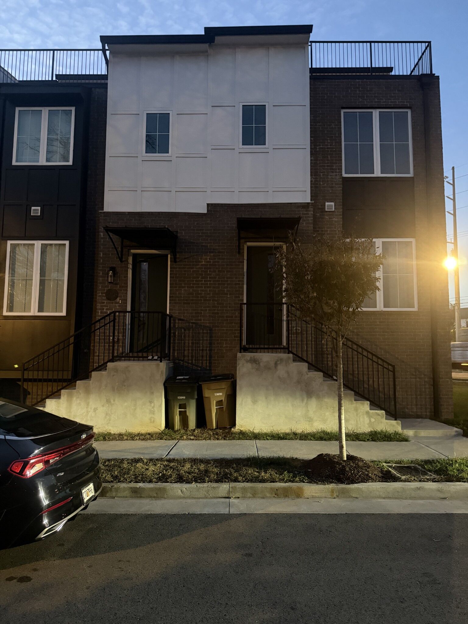 Property Photo: 2050 McKinley St TN 37207