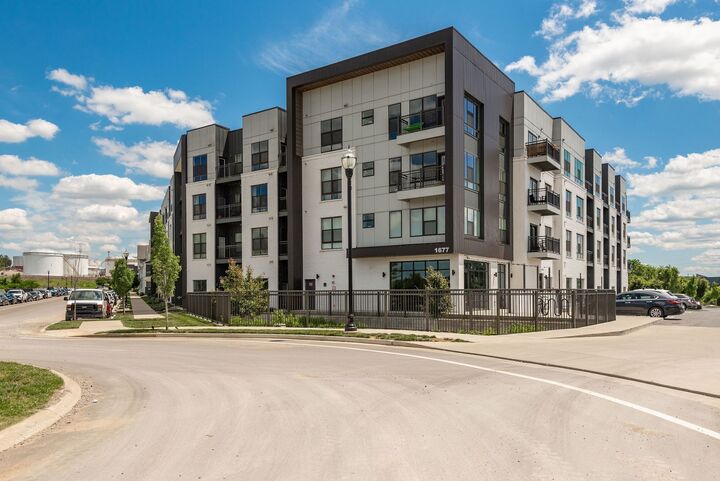 Property Photo: 1677 54th Ave N 123 TN 37209