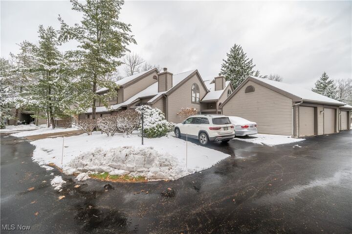 Property Photo:  1173 Red Tail Hawk Court 5  OH 44512 