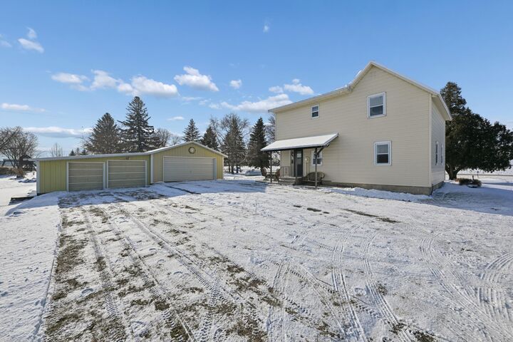 Property Photo: 4174 Braddock Avenue NE MN 55313
