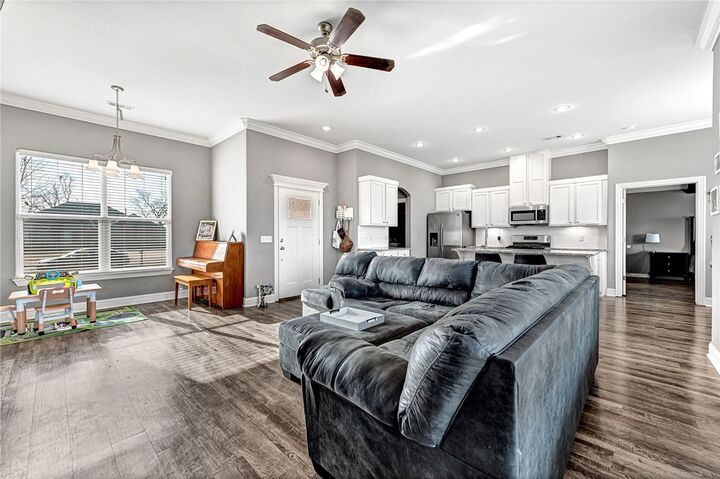 Property Photo:  450 Concho Street  AR 72730 