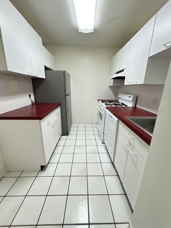 Property Photo:  33 Pond Ave 422  MA 02445 