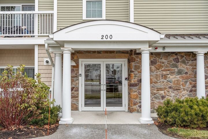 Property Photo:  200 Martins Lndg 102  MA 01864 