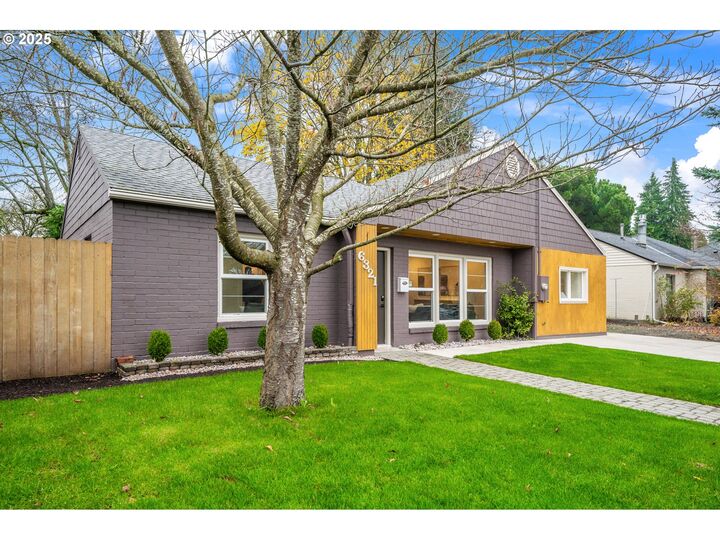 Property Photo: 6321 SE Tibbetts St OR 97206