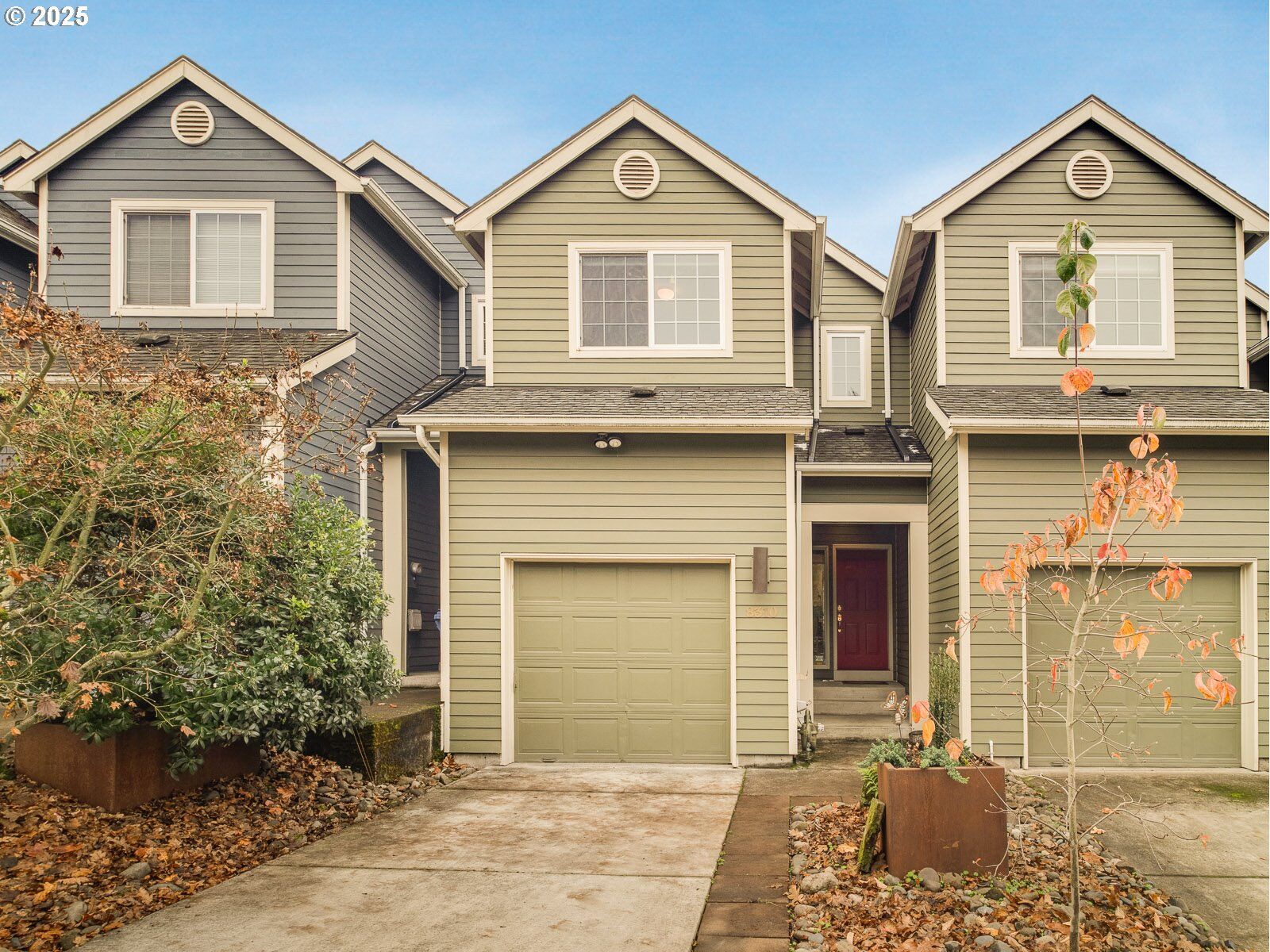 Property Photo: 8310 N Edison St OR 97203