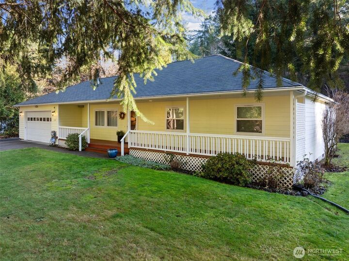 Property Photo: 110 E Rock Way WA 98584