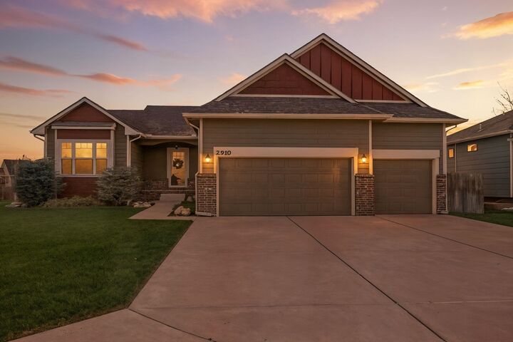 Property Photo: 2910 W 58th Ct N KS 67204