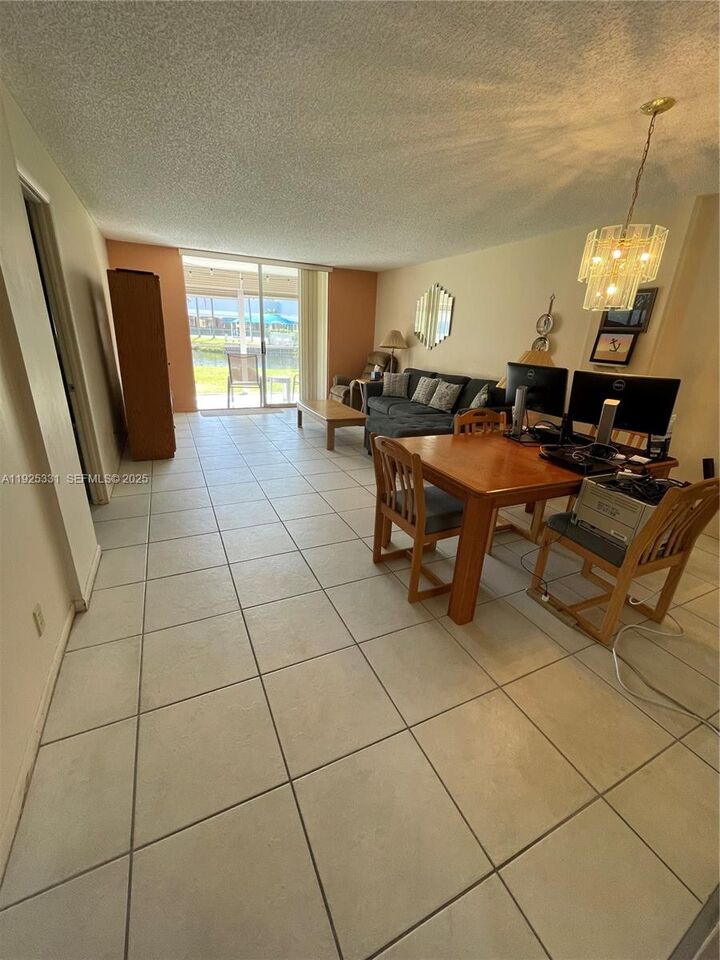 Property Photo:  505 E Dania Beach Blvd 4-1B  FL 33004 