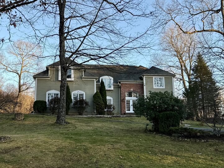 Property Photo:  8 Cornerstone Court  CT 06877 