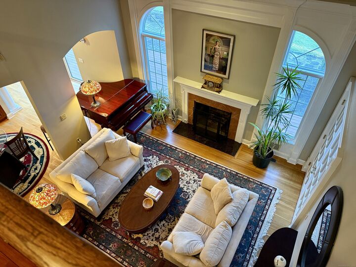 Property Photo:  8 Cornerstone Court  CT 06877 