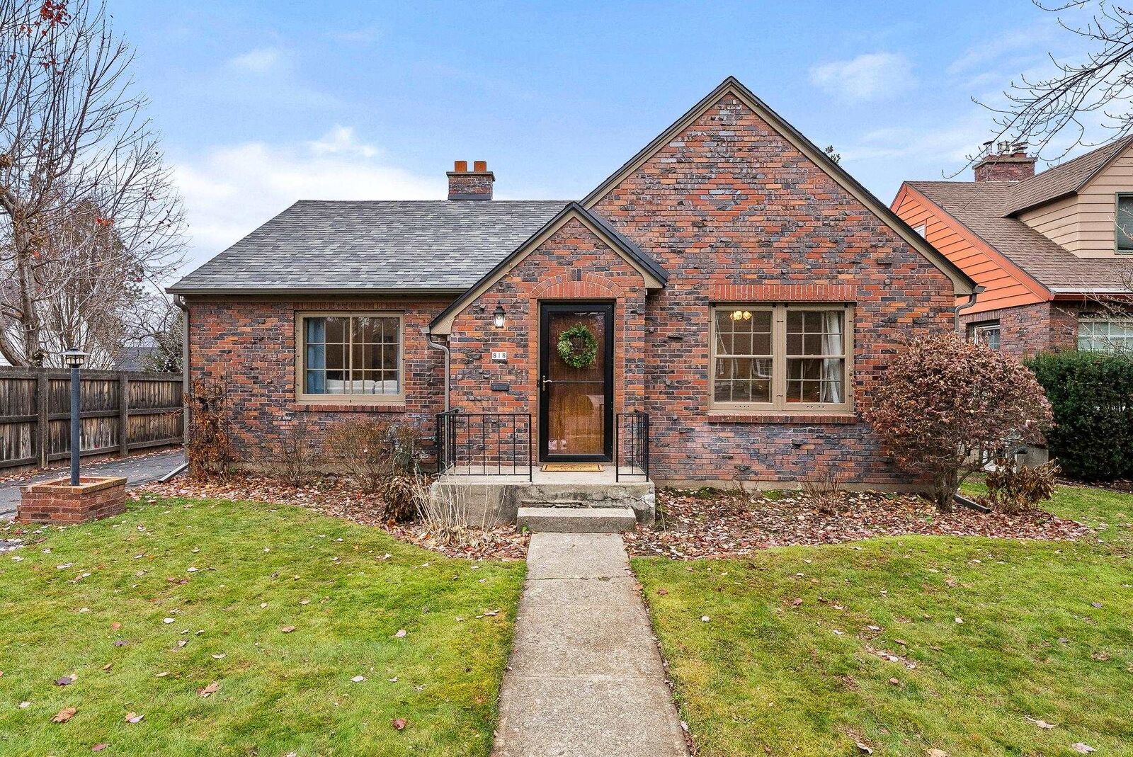 Property Photo: 818 W 27th Ave WA 99203