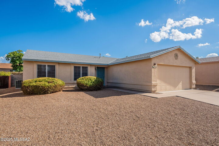 Property Photo:  8996 E Pomegranate Street  AZ 85730 