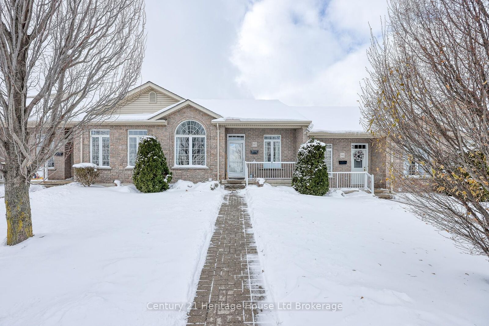 Property Photo:  663 Southwood Way 4  ON N4S 9A6 