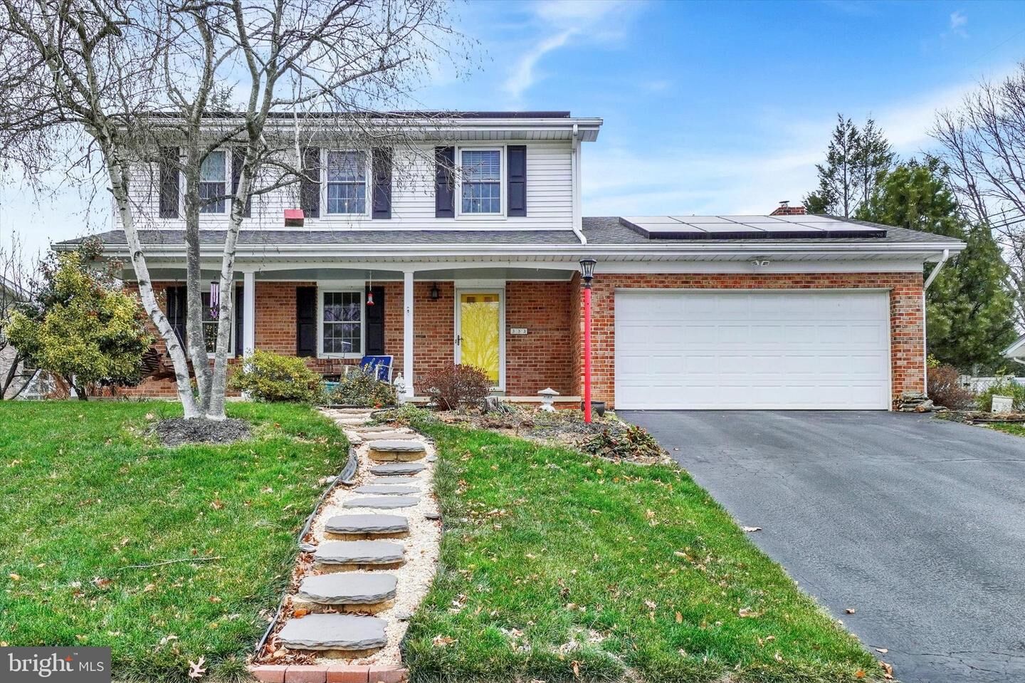 Property Photo: 333 Ashford Drive PA 17601