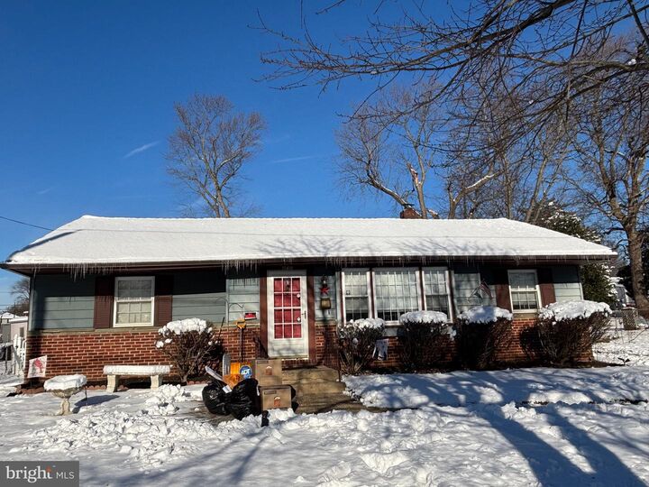 Property Photo: 820 Beverly Drive NJ 08083