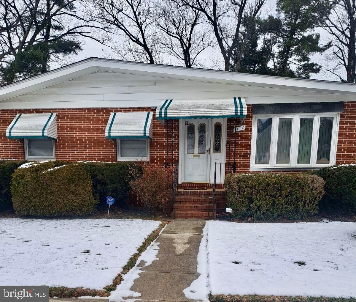 Property Photo: 7410 Castlemoor Road MD 21244
