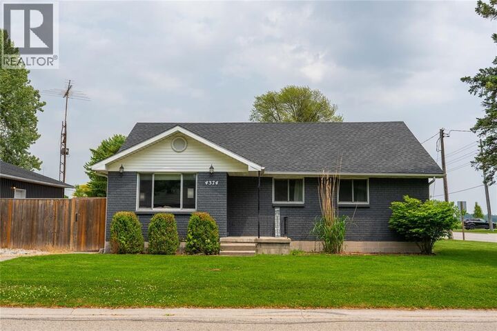 Property Photo:  4374 Evergreen Street  ON N0P 2B0 