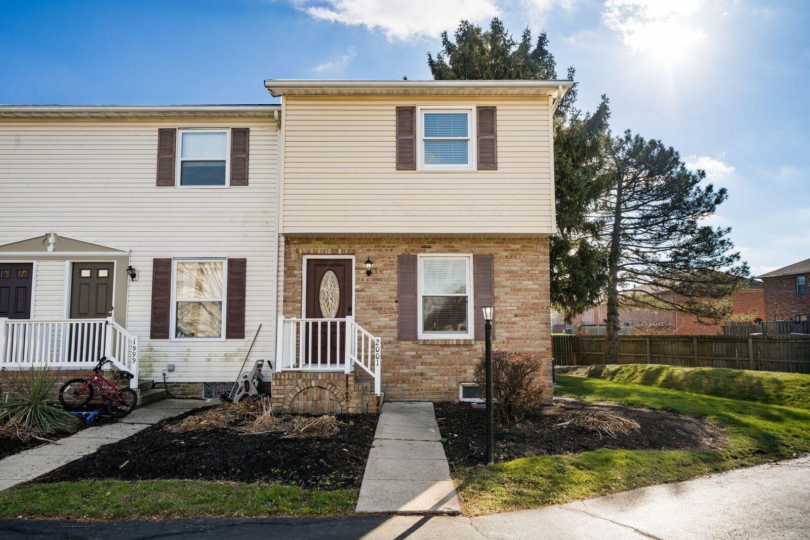 Property Photo: 2001 Sawbury Boulevard OH 43235