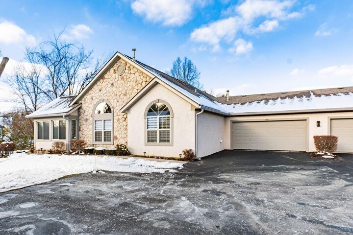 Property Photo: 8564 Stonewoods Lane OH 43065