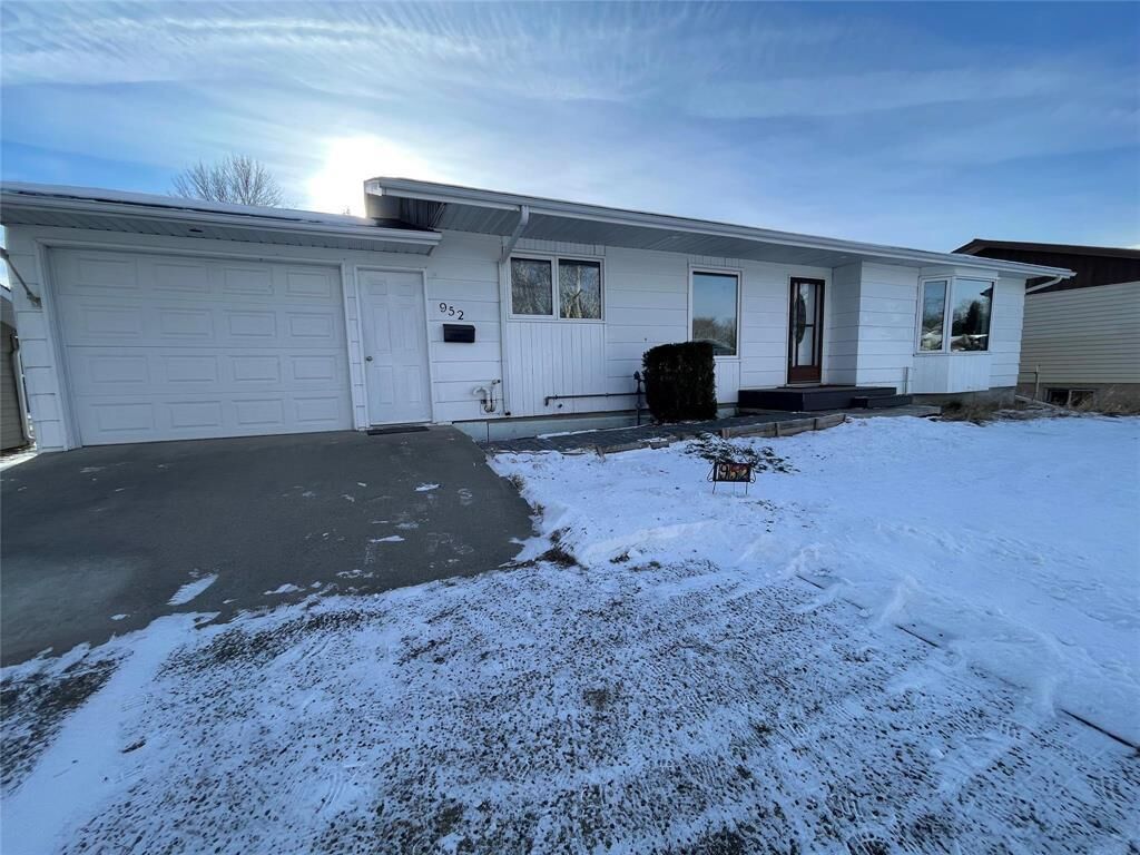 Photo de la propriété: 952 Foster Crescent MB R0K 0H0
