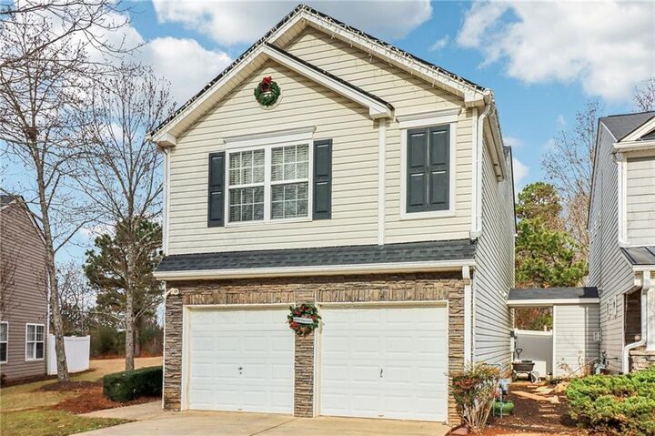 Property Photo: 5485 Mountain Top Place GA 30041