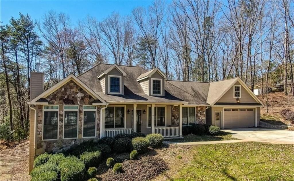 Property Photo:  141 Gartrell Street  GA 30540 