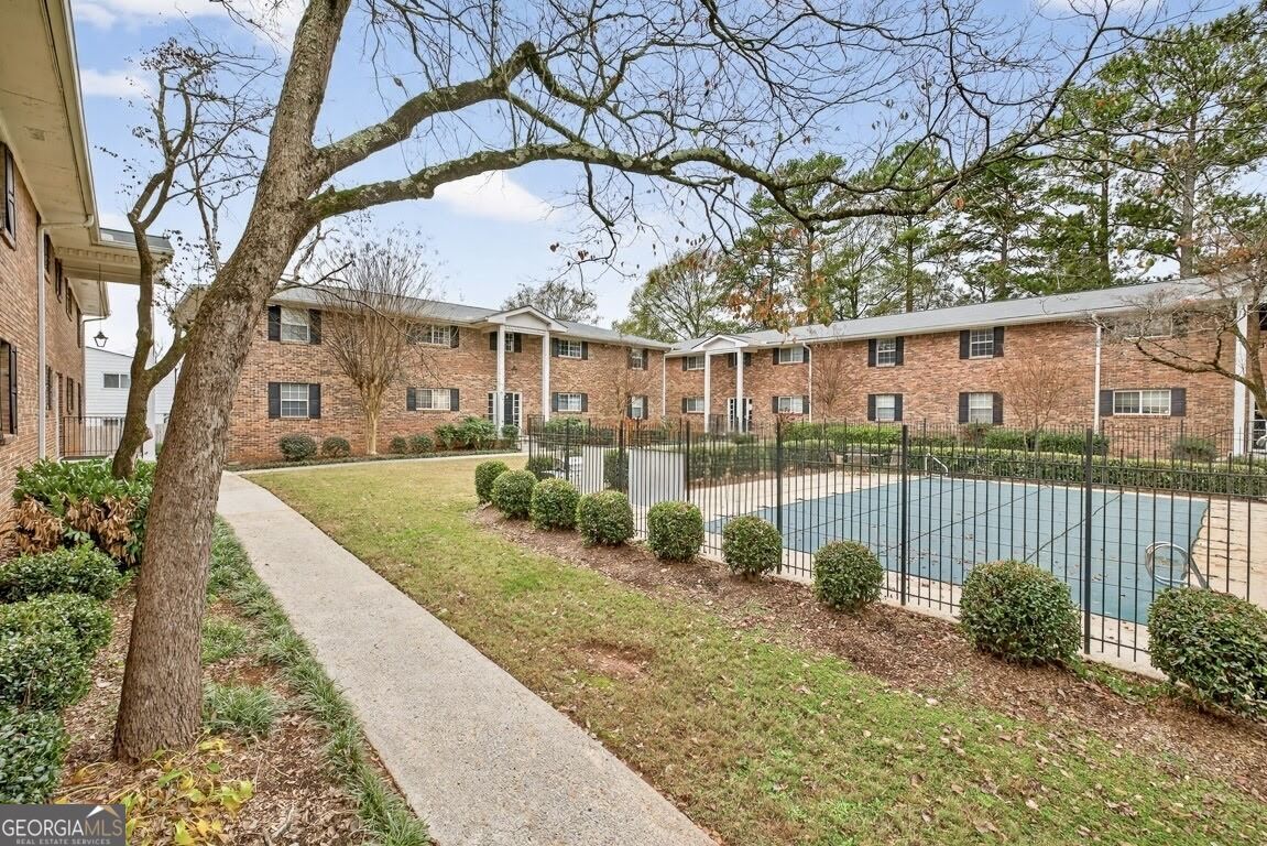 Property Photo:  315 Hilderbrand Drive B4  GA 30328 