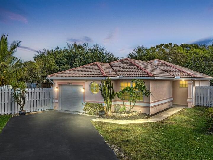 Property Photo: 13400 NW 5th Ct FL 33325