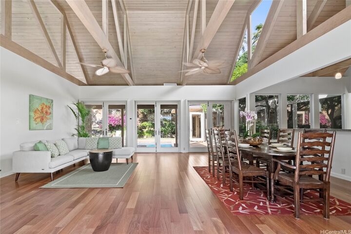 Property Photo: 630 Ahakea Street HI 96816