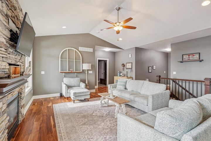 Property Photo: 8202 Sky View Circle IA 50266