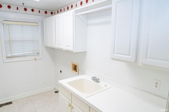 Property Photo: 4433 Foxmoor Drive IN 47360