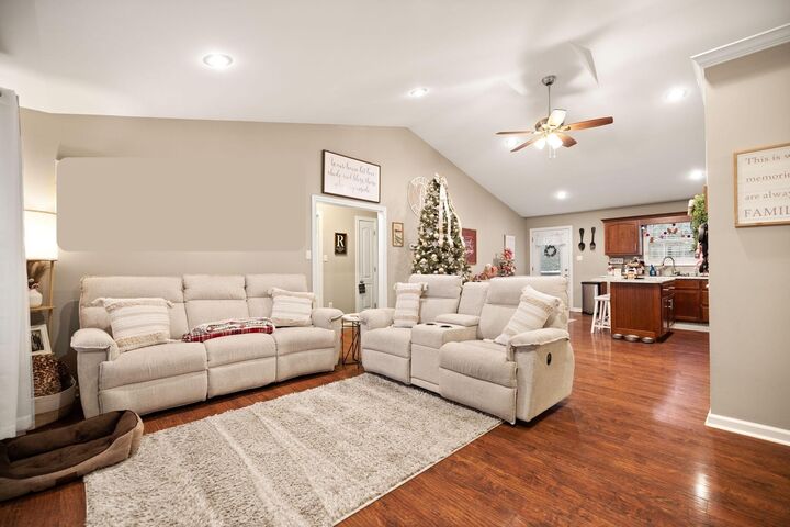 Property Photo: 117 Bryson Way KY 40475