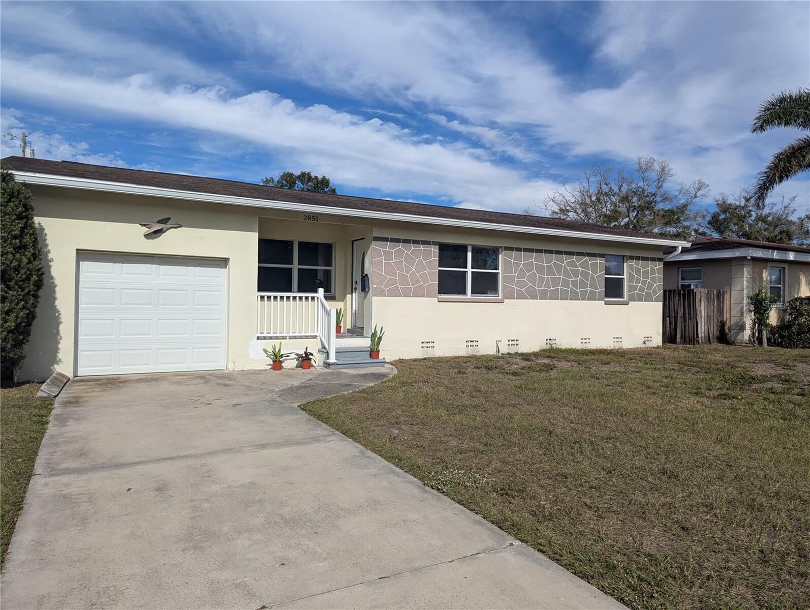 Property Photo: 2851 28th Avenue N FL 33713